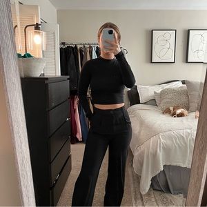 Express Long Sleeve Mock Neck Crop Top